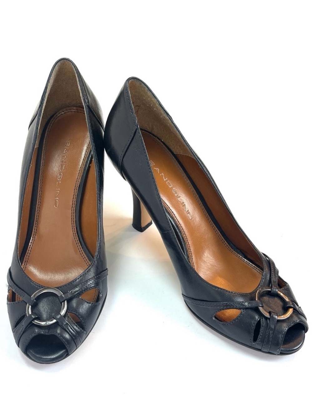 BANDOLINO NAVY PEEP TOE HEELS